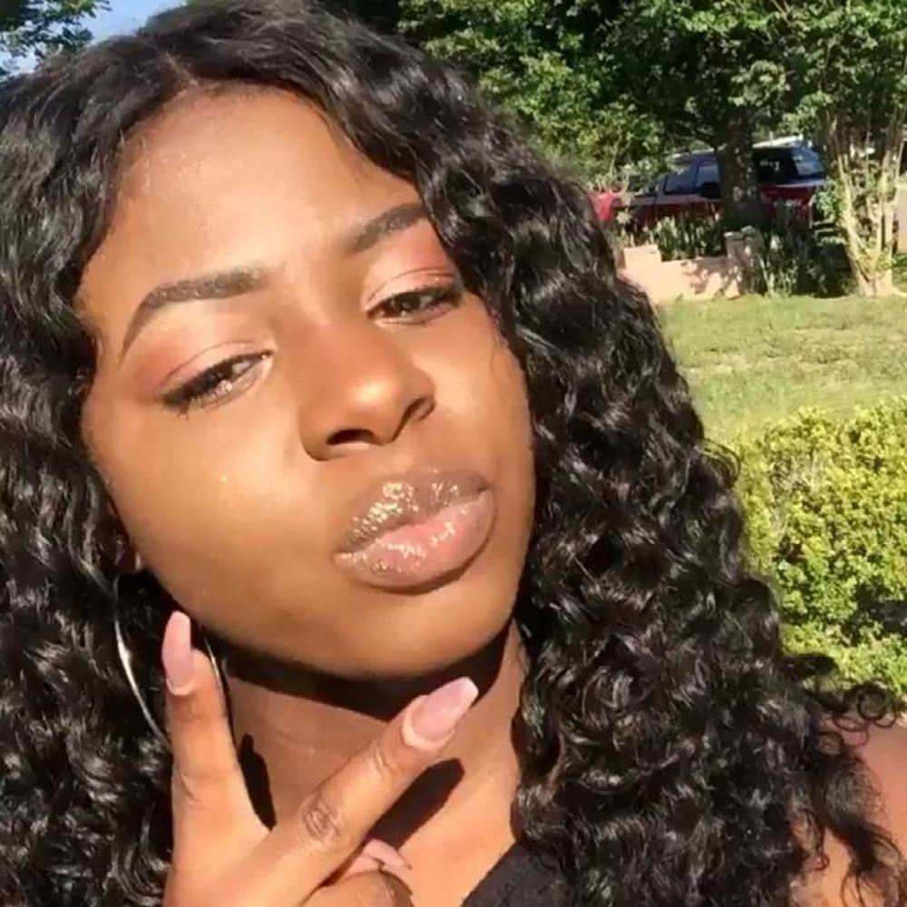 Meet your Posher, Danica